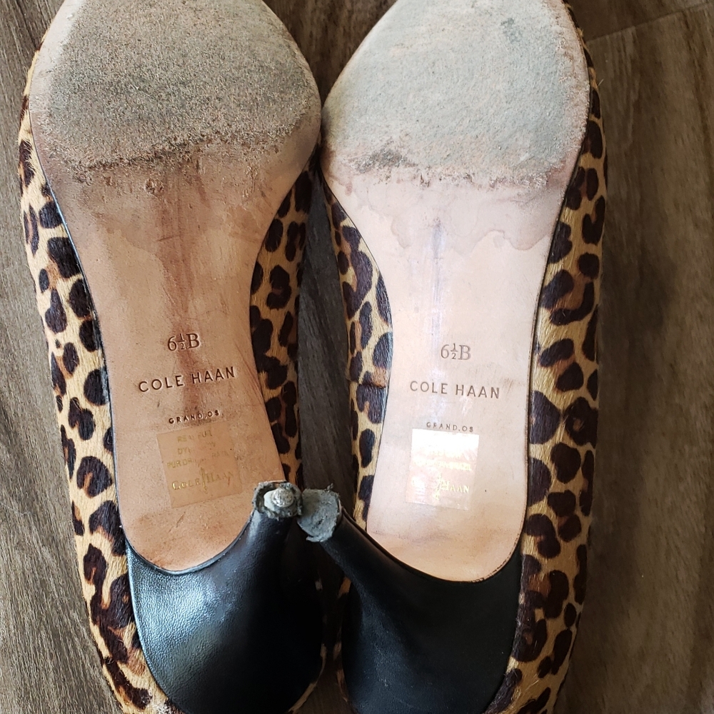 Cole Haan Giraffe Print Heels size 6.5 - Picture 10 of 16